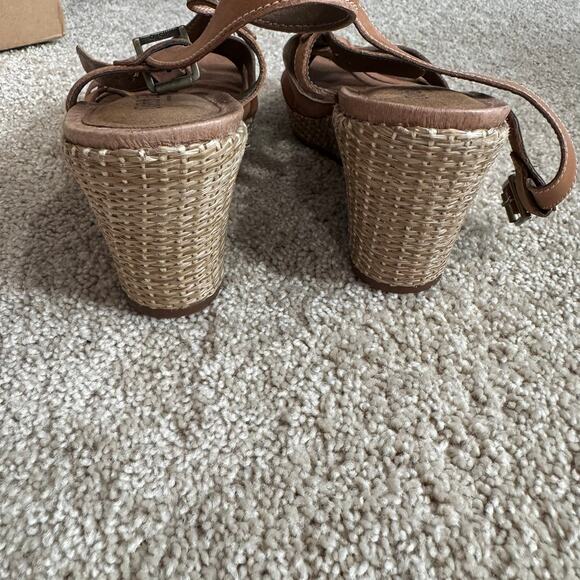 Cobb Hill Gladiator Ankle Strap Wedges Sandals Women's Size 9.5 Light Brown Cage - Picture 4 of 10